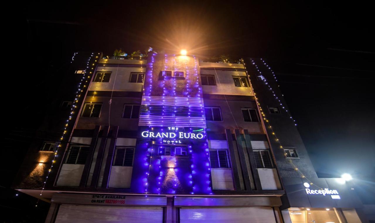 Treebo Grand Euro Pipliyahana Square Indore Eksteriør bilde
